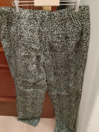 Pantalón Mango estampado