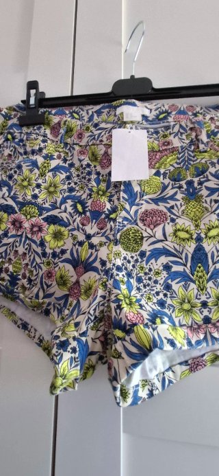 Shorts H&M florales