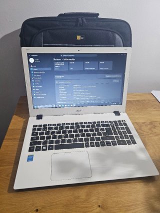 Acer Aspire E5-573 | i5 | 16GB Ram | 250GB SSD