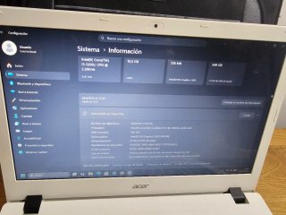Acer Aspire E5-573 | i5 | 16GB Ram | 250GB SSD