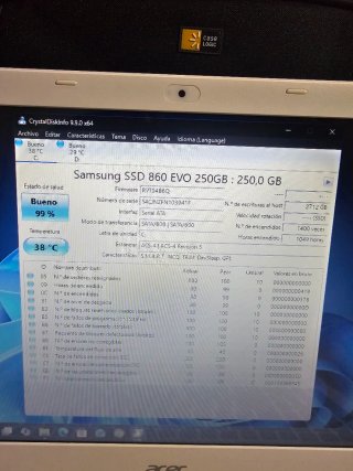 Acer Aspire E5-573 | i5 | 16GB Ram | 250GB SSD