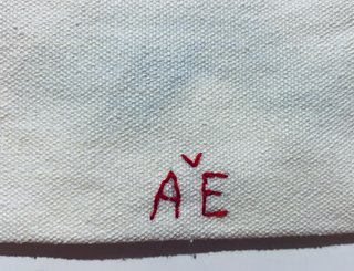 Pochette arcobaleno ricamata a mano Nuova