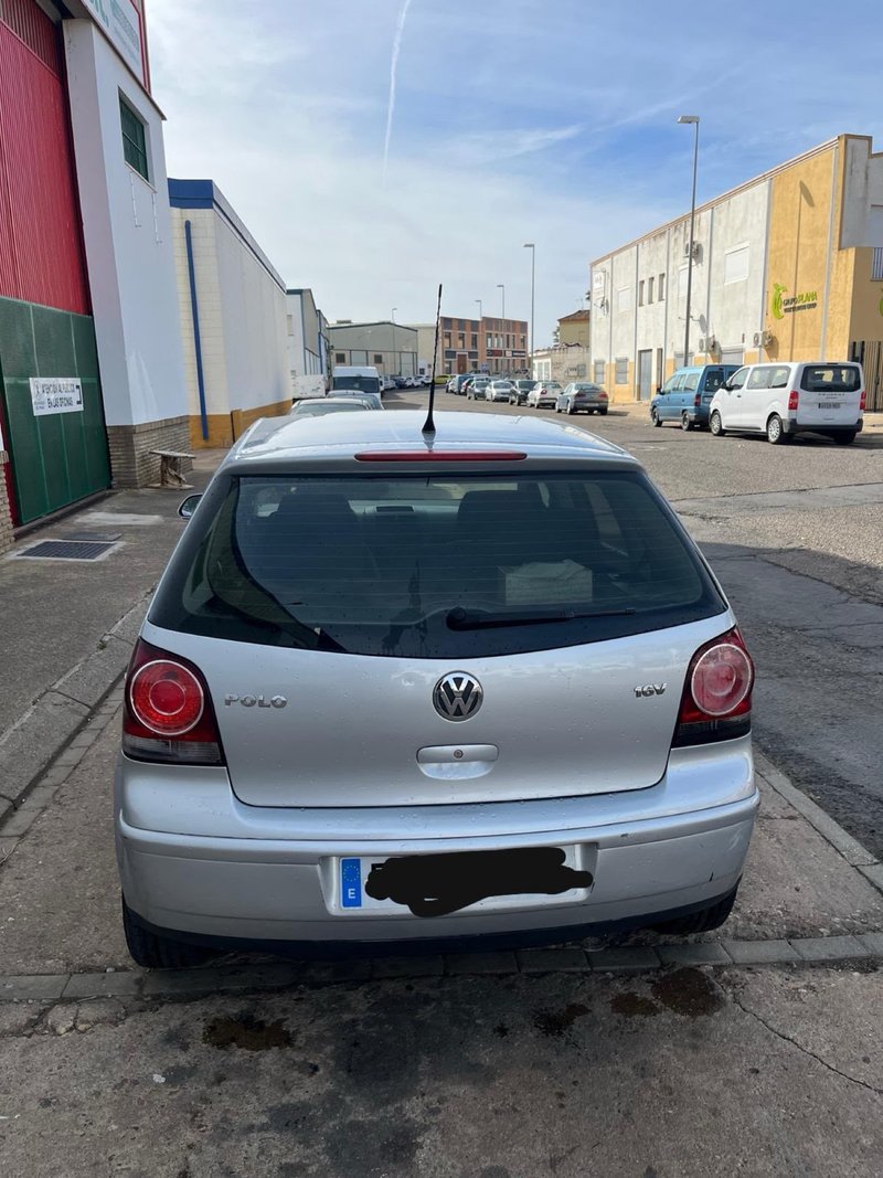 Volkswagen Polo 2005 - foto 1