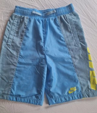 Pantalón corto Nike azul y amarillo talla L niños
