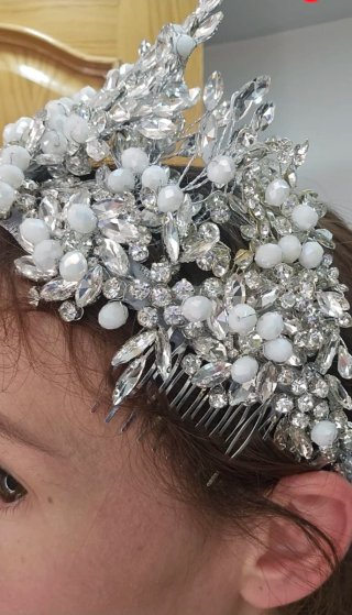 Corona de novia/fiesta con pedrería