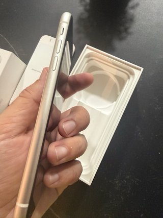 iPhone 11 64 GB
