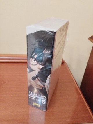 I AM A HERO. INTEGRAL 05