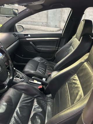 Volkswagen Golf GTI 5