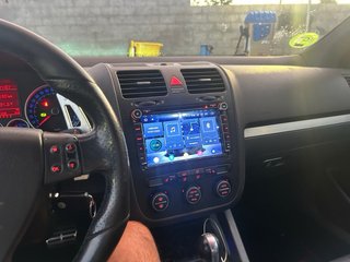Volkswagen Golf GTI 5