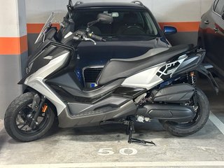 Kymco Scooter 125cc Negra