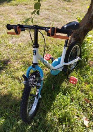 Bicicleta infantil Btwin 14". 3-5 años