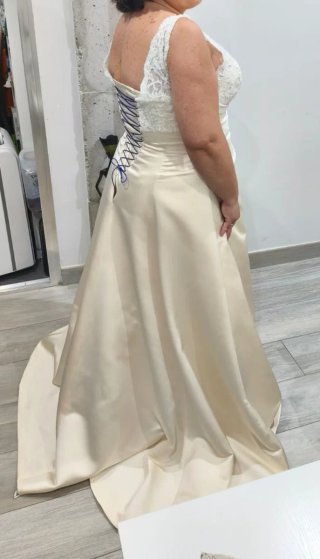 Vestido de Novia Beige/Blanco