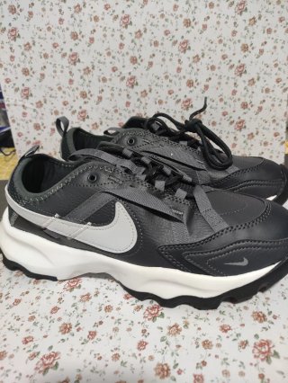 Zapatillas Nike TC7900 Negro/Gris
