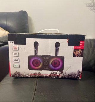 Máquina Karaoke SINWE SK1 con 2 Micrófonos