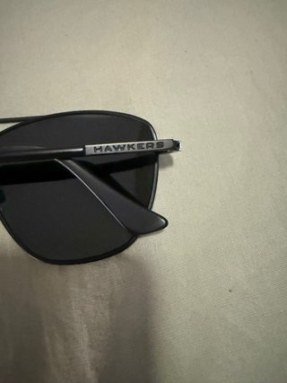 Gafas de sol Hawkers negras montura metálica