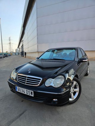 Mercedes-Benz Clase C 2006