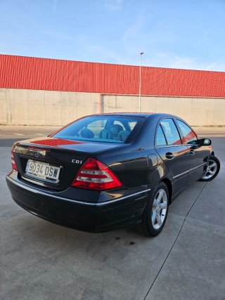 Mercedes-Benz Clase C 2006
