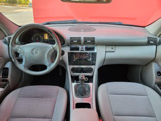Mercedes-Benz Clase C 2006