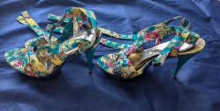 Sandalias Clowse tacón multicolor lazo