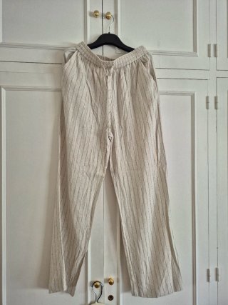 Conjunto Chaleco y pantalón lino Raya Diplomática