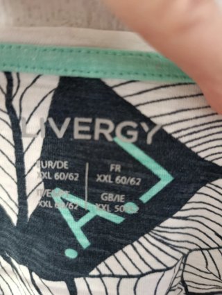 Camiseta VERGY Estampada Hojas Gris/Blanco
