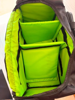 Maletín deportivo SNKR BAG negro