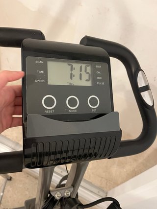 Bicicleta Estática con Pantalla Digital
