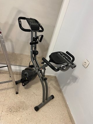 Bicicleta Estática con Pantalla Digital