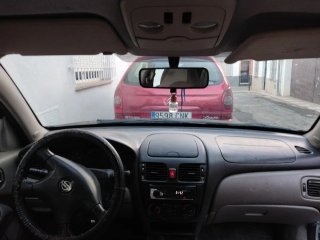 Nissan Almera 2002