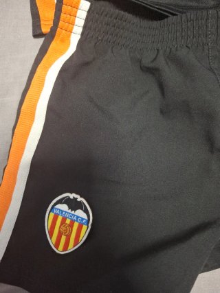 Equipación Valencia CF niño 3-4 años