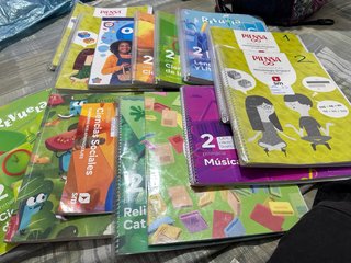 Libros del colegio claret 2 primaria @piensa a y b