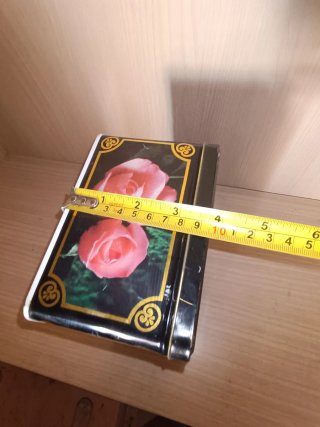Caja Metálica Cola Cao Vintage Rosas