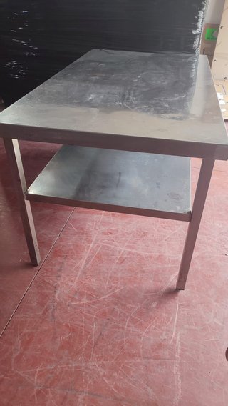 Mesa de acero inoxidable