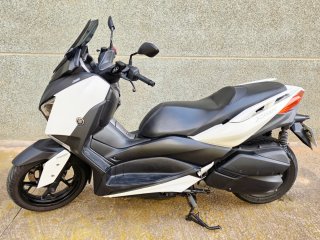 Yamaha XMAX 300 Maxi Scooter