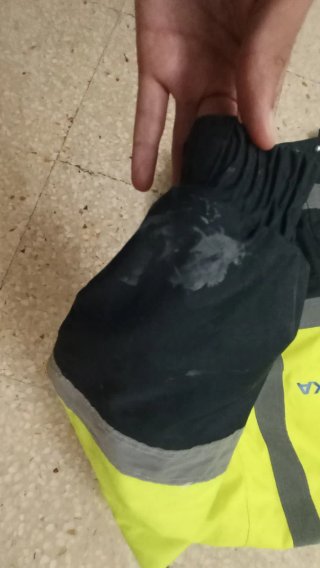 Chaqueta de trabajo reflectante DYKA marca YOKO.