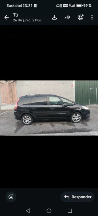 Citroen Grand C4 Picasso 2011