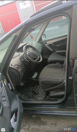 Citroen Grand C4 Picasso 2011