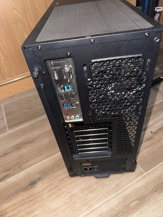PC Ryzen 7 5700X 32GB RAM