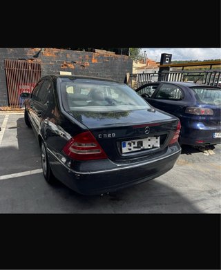 Mercedes-Benz Clase C 2001