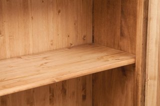 Vetrina Country in legno massello di tiglio con fi
