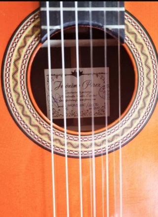 Guitarra Jerónimo Pérez