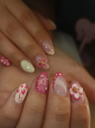 MANICURISTA / PEDICURISTA PROFESIONAL