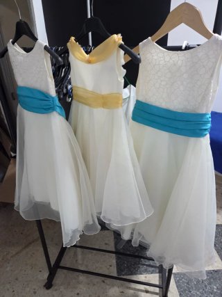 Vestidos de damitas desde 25 euros segun modelo