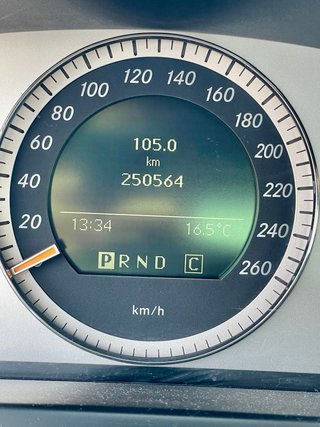 Mercedes-Benz Clase C 350 v6