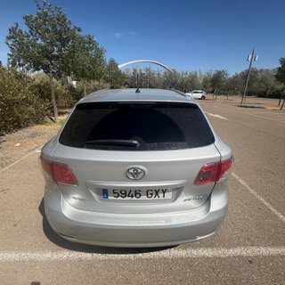 Toyota Avensis 2010