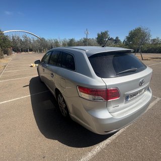 Toyota Avensis 2010