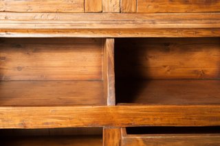 Libreria Country in legno massello di tiglio finit