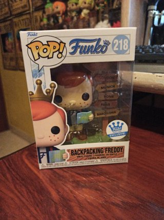 Funko Pop! 218 Backpacking Freddy Exclusivo