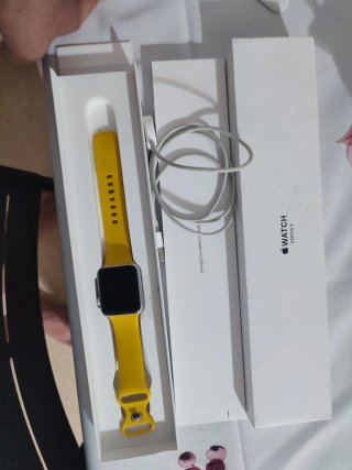 Apple Watch Series 3 Amarillo/Plata