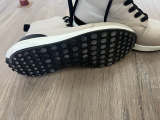Botines de piel beige con cordones